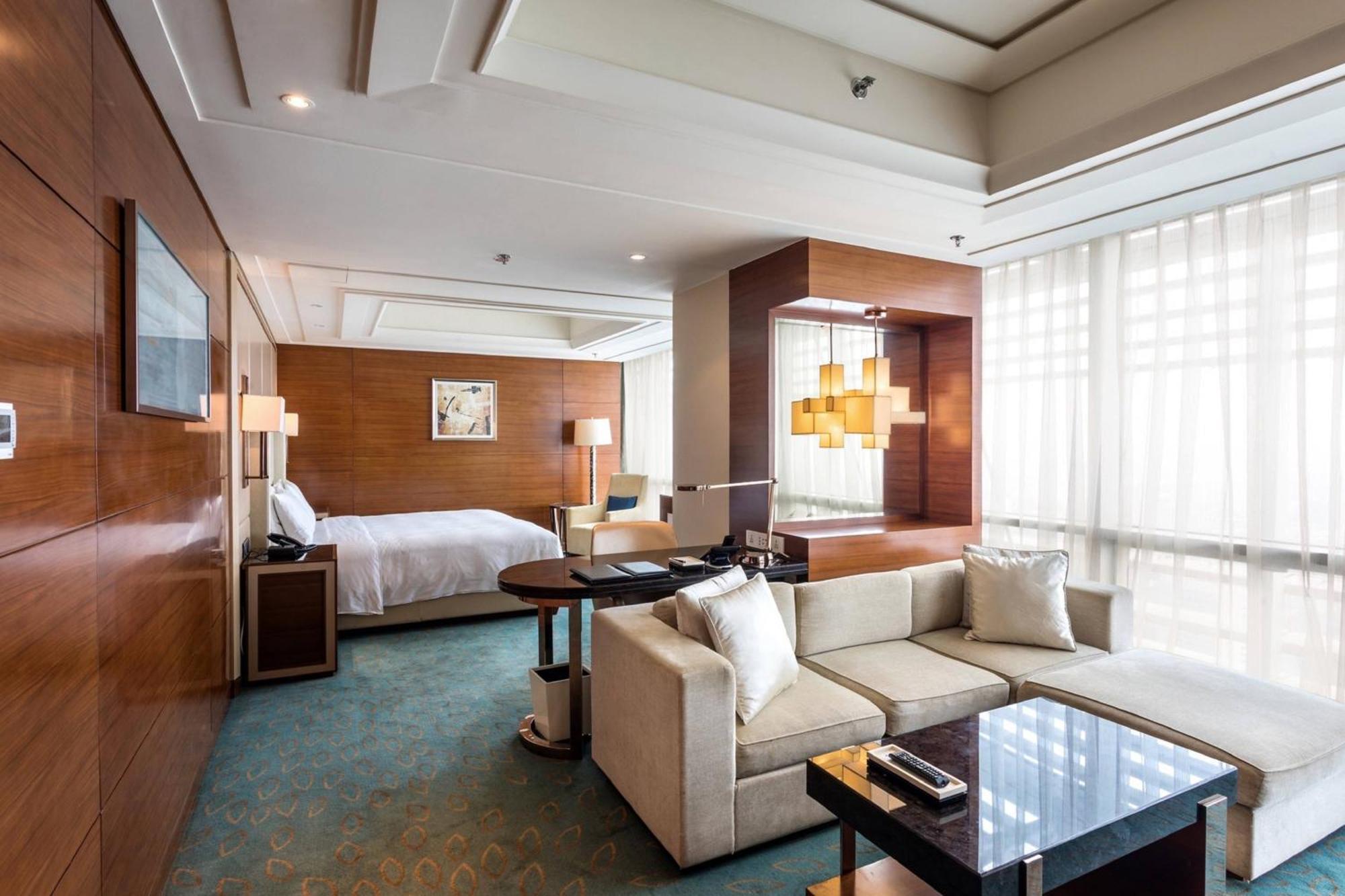 Jw Marriott Hotel Женгжо Екстериор снимка